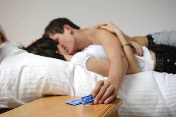 Sexual performance is the enemy of the first time